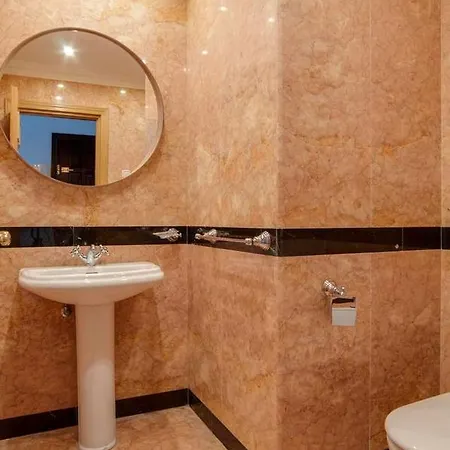 Oleholidays Pb 218 Primera Linea De Mar Puerto Banus Marbella